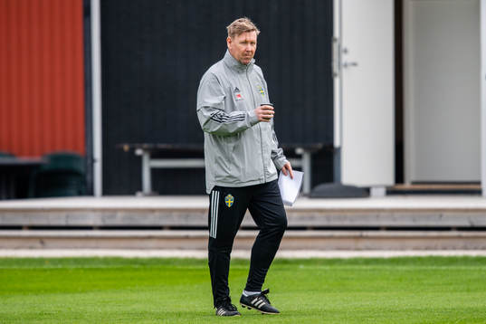 Assistant coach Peter Wettergren