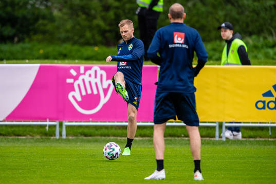 Sebastian Larsson