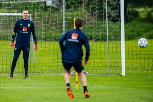 Goalkeeper Robin Olsen