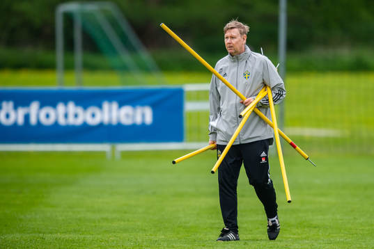 Assistant coach Peter Wettergren