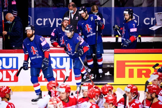 Players of Great Britain look dejected