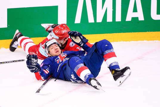 Nicklas Jensen of Denmark and Brendan Connolly of Great