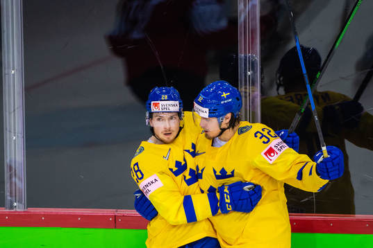 Jesper Frödén and Magnus Nygren of Sweden celebrates 0-4