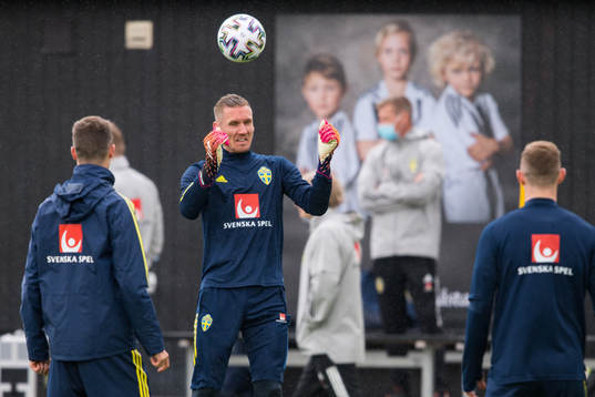 Goalkeeper Robin Olsen