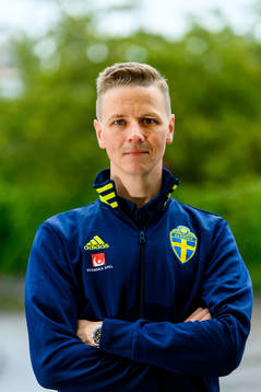 Goalkeeper coach Maths Elfvendal of the Swedish national