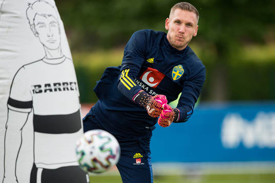 Goalkeeper Robin Olsen
