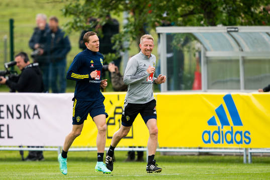 Ludwig Augustinsson and Physio Fredrik Larsson