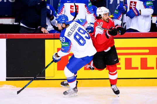 Adrian Holesinsky of Slovakia and Andres Ambuhl of