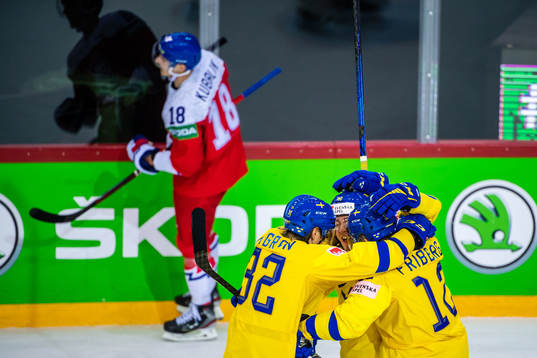 Andreas Wingerli, Magnus Nygren and Max Friberg celebrates