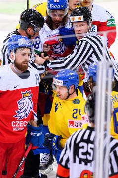 Oscar Lindberg of Sweden