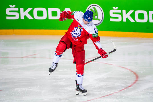 Jakub Vrana of Czech Republic celebrates 2-1