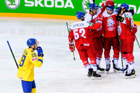 Jesper Frödén of Sweden looks dejected