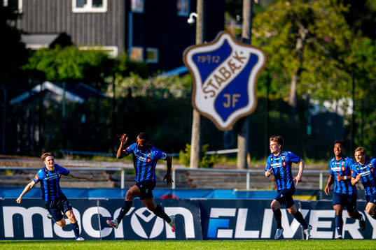 Yaw Ihle Amankwah of Stabæk celebrates