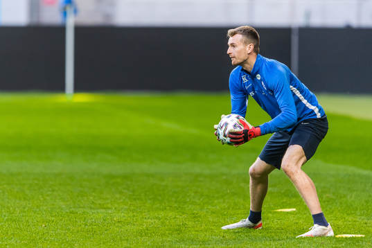 Goalkeeper Lukáš Hrádecký