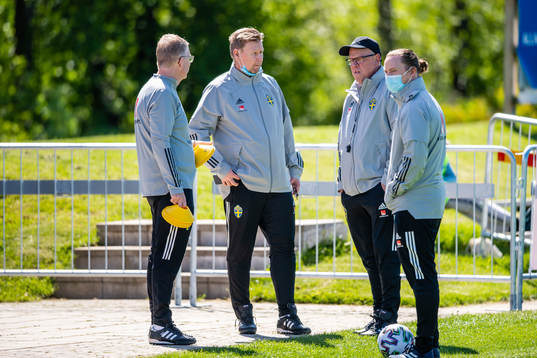 Scout Lasse Jacobsson, head coach Janne Andersson,