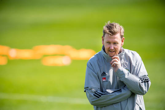 Assistant coach Peter Wettergren