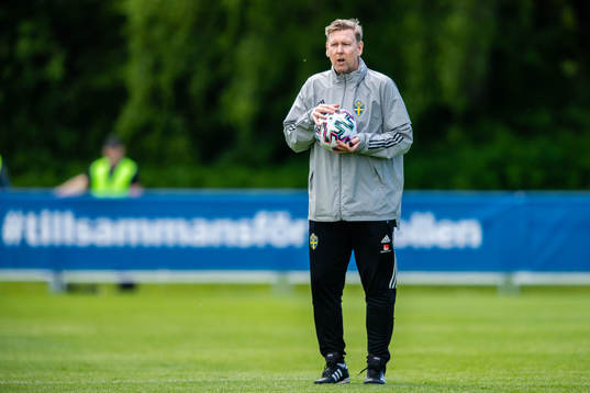Assistant coach Peter Wettergren