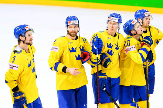 Adrian Kempe , Klas Dahlbeck , Dennis Rasmussen , Lawrence