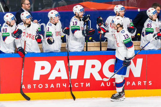 Sondre Olden of Norway celebrates with team mates