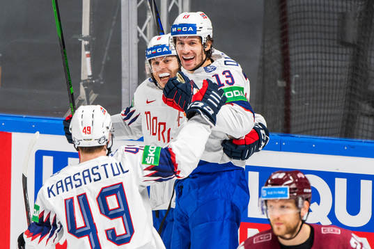 Sondre Olden of Norway celebrates with team mates