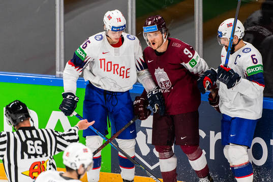 Emil Lilleberg and Jonas Holøs of Norway looks