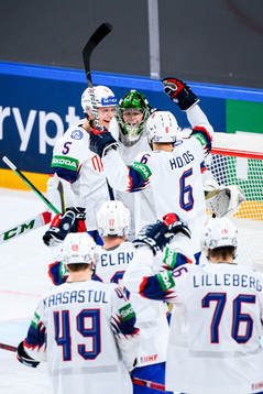 Erlend Lesund , goalkeeper Henrik Haukeland and Jonas