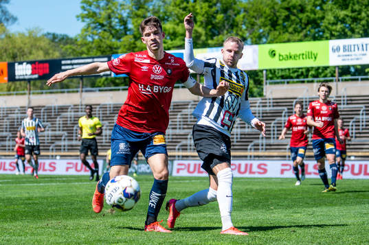 Örgrytes Daniel Paulson mot Landskronas Jonathan Asp