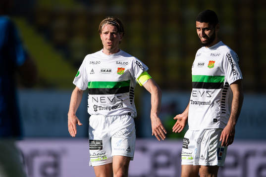 GAIS August Wängberg och Emin Grozdanic jublar