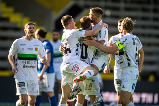 GAIS spelare jublar