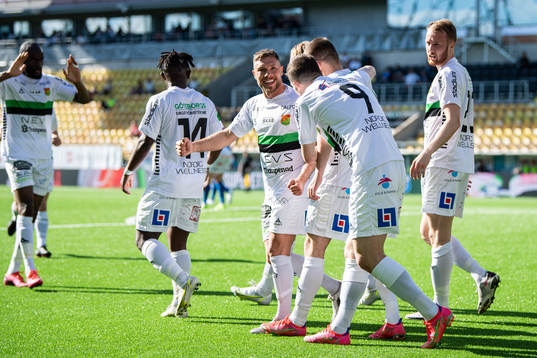 GAIS spelare jublar