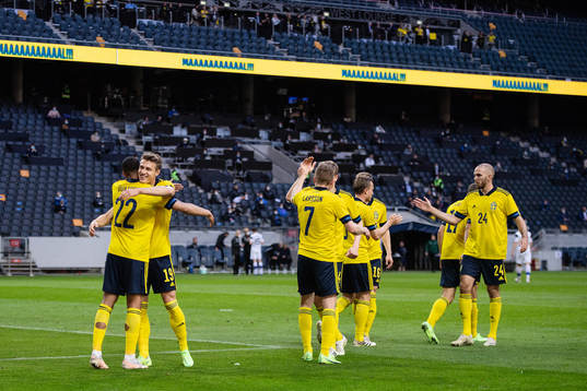 Robin Quaison, Mattias Svanberg, Sebastian Larsson and