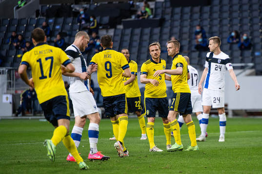 Pierre Bengtsson and Sebastian Larsson of Sweden celebrate