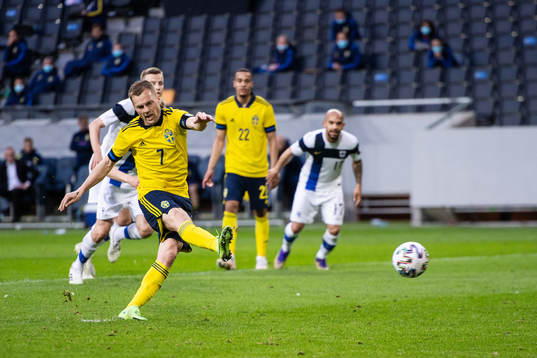 Sebastian Larsson of Sweden scores 2-0