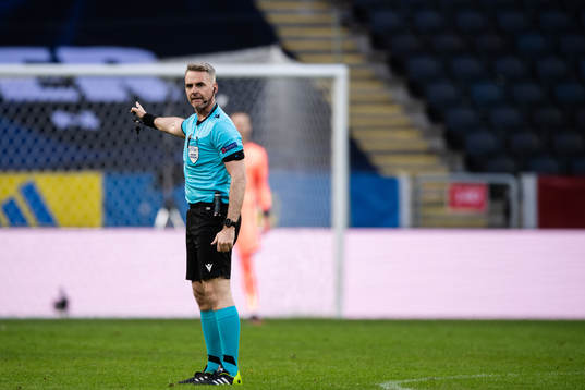 referee Jakob Kehlet