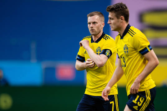Sebastian Larsson and Mattias Svanberg of Sweden