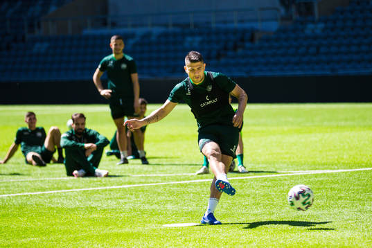 Paulinho med en straff