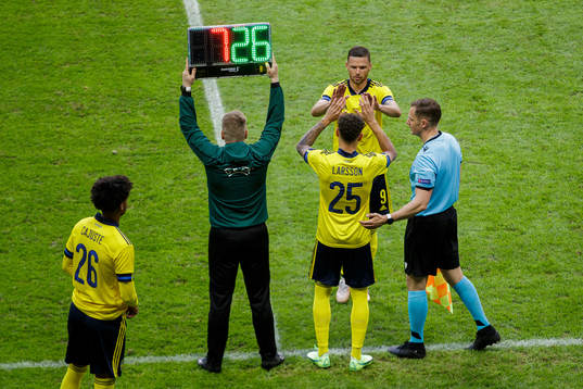 Jens-Lys Cajuste and Jordan Larsson is substituted for