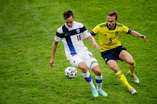 Sauli Väisänen of Finland and Pierre Bengtsson of Sweden