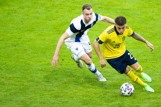 Jordan Larsson of Sweden