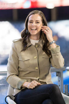 Lotta Schelin in Cmore TV-studio