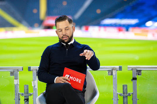Cmores Gusten Dahlin in the TV-studio