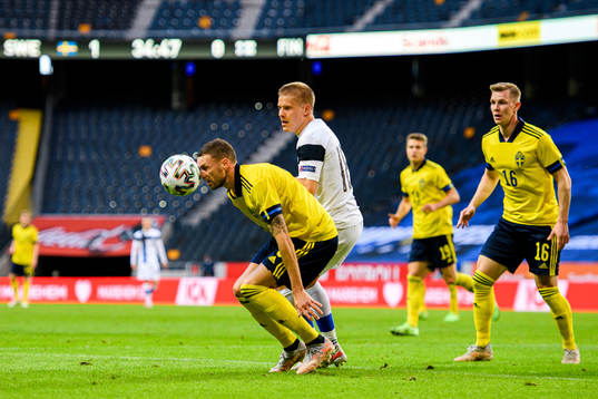 Marcus Berg, Emil Krafth of Sweden and Jere Uronen of