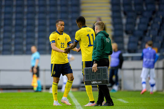 Alexander Isak is substituted for Robin Quaison of Sweden