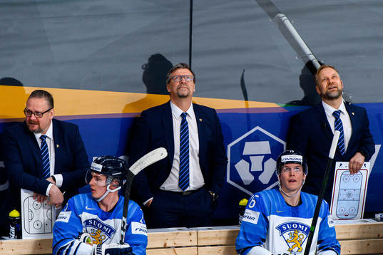 Jukka Jalonen, Head coach and assistant coach Mikko Manner