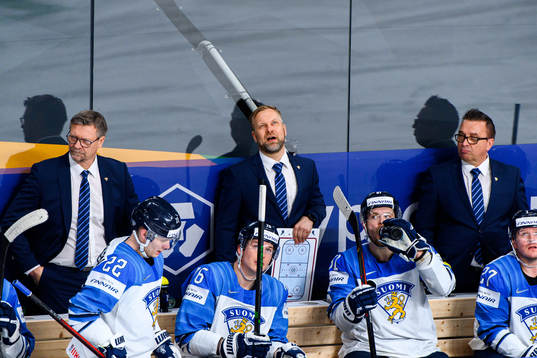 Jukka Jalonen, Head coach and assistant coach Mikko Manner