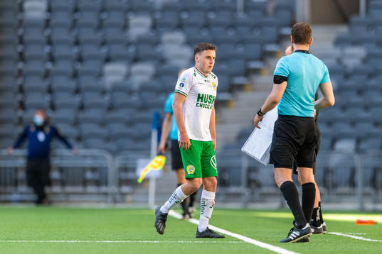 Hammarbys Jeppe Andersen lämnar plan