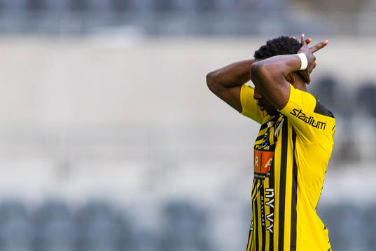Häckens Benie Adama Traore deppar