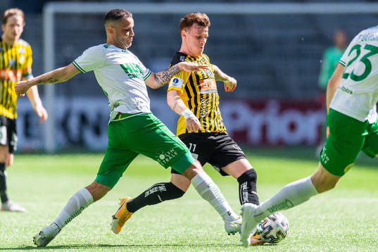 Hammarbys Mohanad Jeahze och Häckens Tobias Heintz