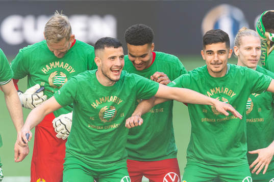 Hammarbys Astrit Selmani jublar