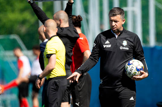 Östers tränare Dennis Velic